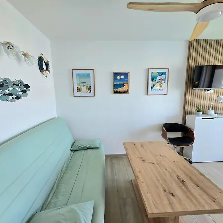 شقة La Tortue : Terrasse Avec Vue Sur Le Port En