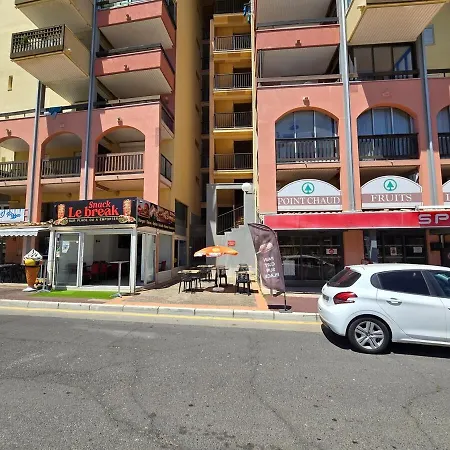 La Tortue : Terrasse Avec Vue Sur Le Port En Apartamento *